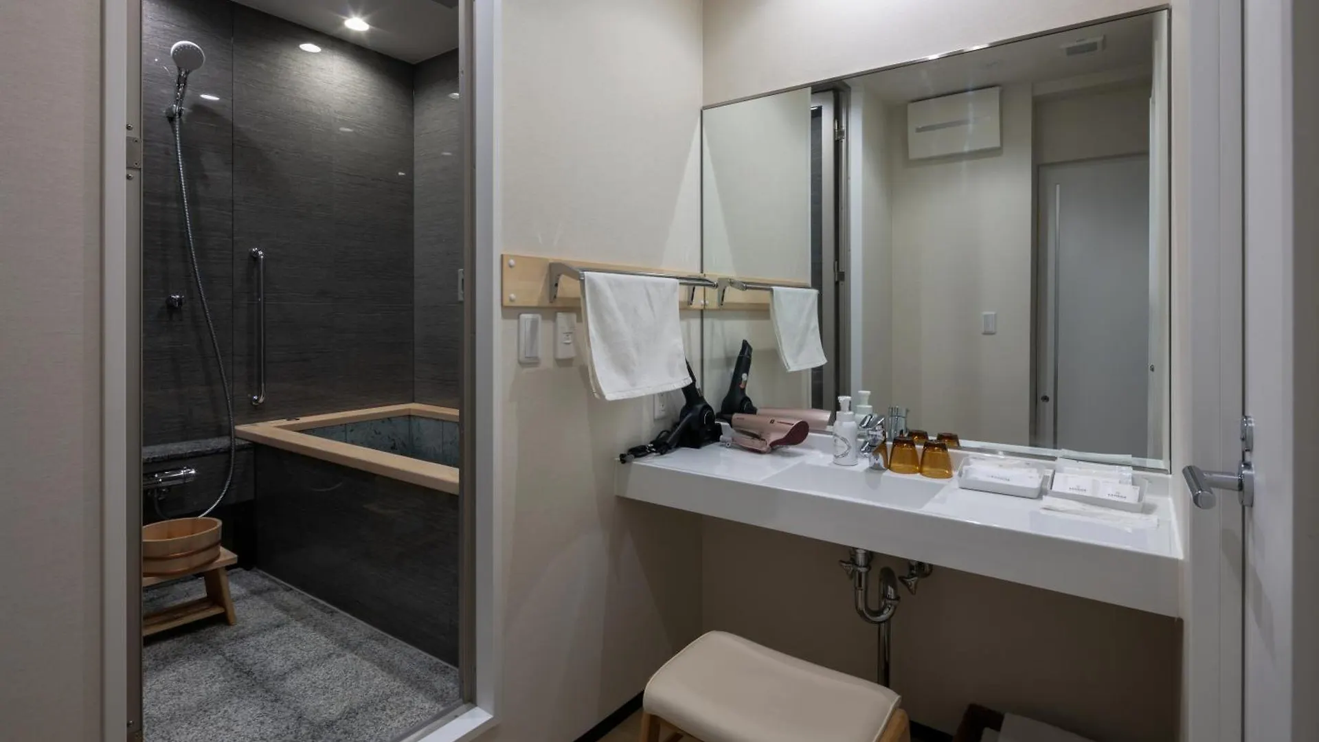 ***** מלון סאפורו Randor Residence Susukino Suites יפן